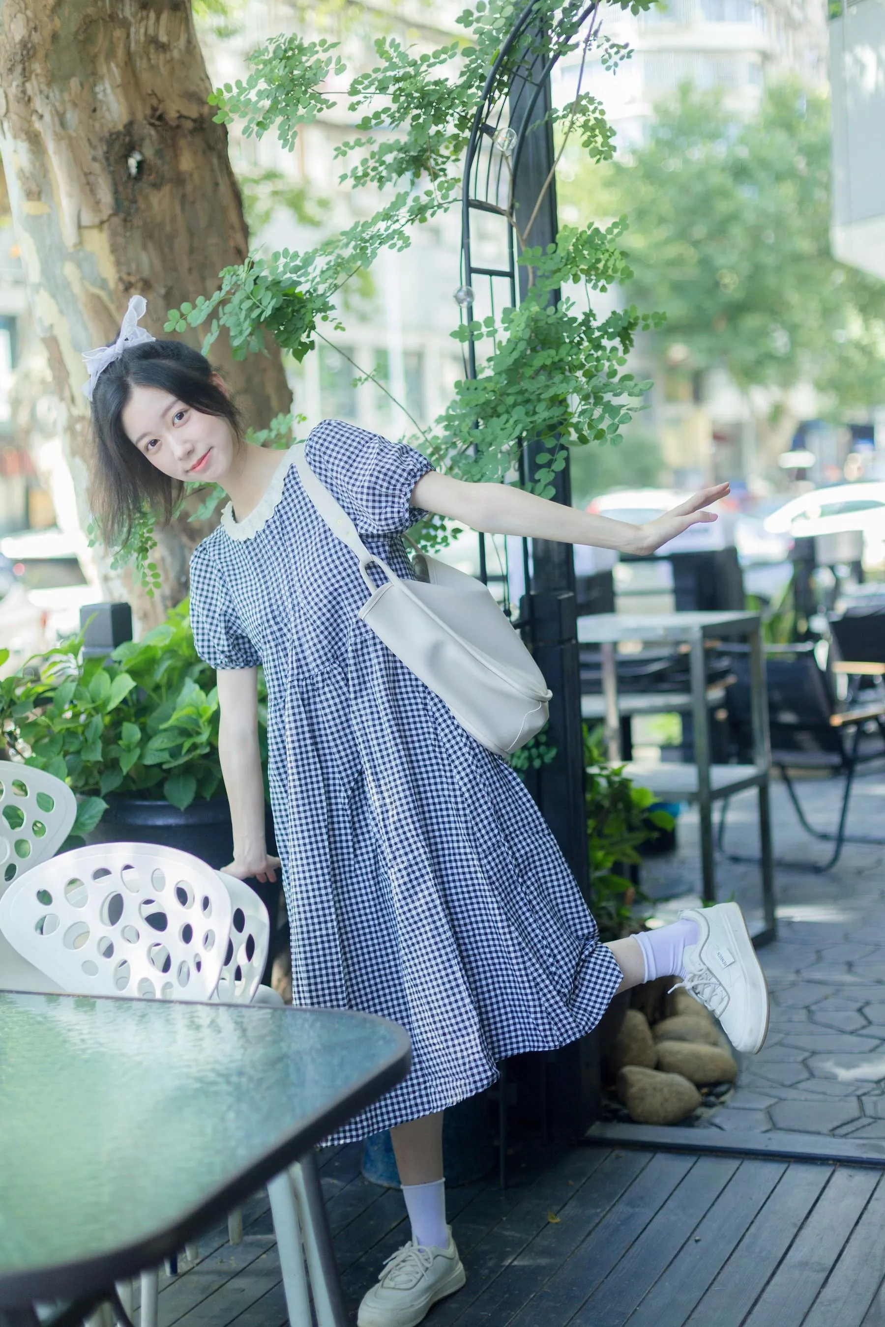 [YITUYU艺图语]2022.08.02 今日暂停营业 饲猫少女- [40P]插图1